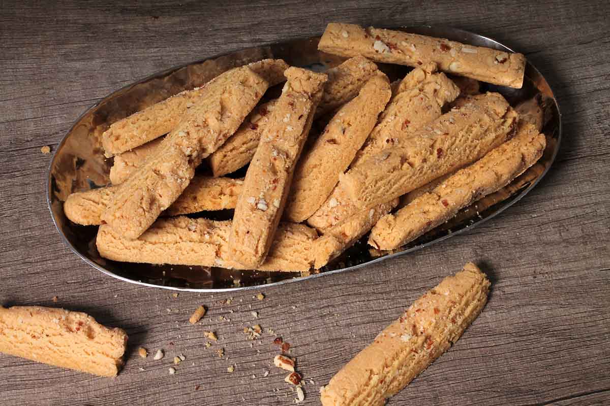 Almond Fingers 200 Gm