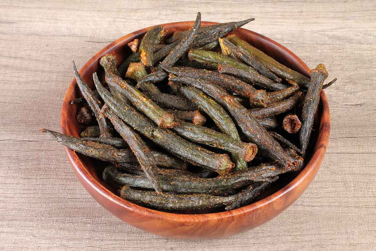 Vacuum Fried Masala Okra Chips 100 Gm