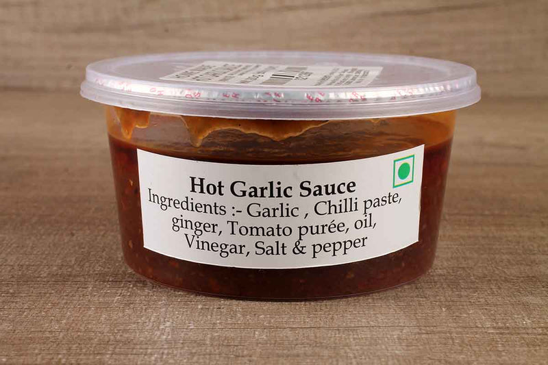 HOT GARLIC SAUCE 200 GM